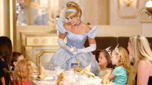 Royal Society for Friendship and Tea disney adventure Cruceros Disney