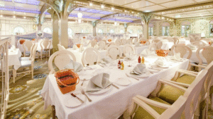 enchanted garden restaurant DISNEY FANTASY DREAM Cruceros Disney